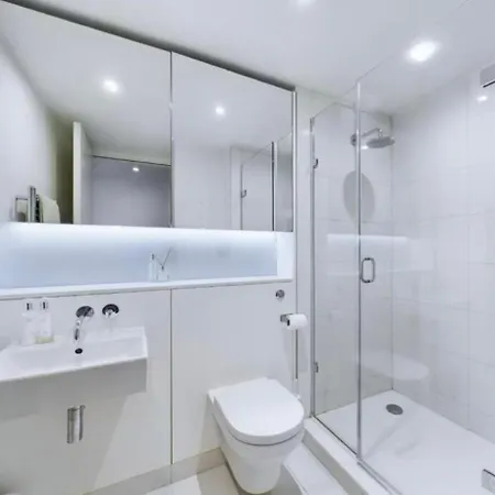 Appartamento Large Modern 3br In Quartermile