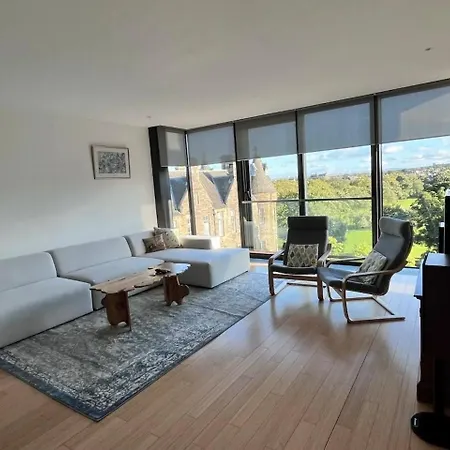 아파트 Large Modern 3br In Quartermile *