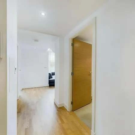 Boutique 4-bed Luxury Appartement *