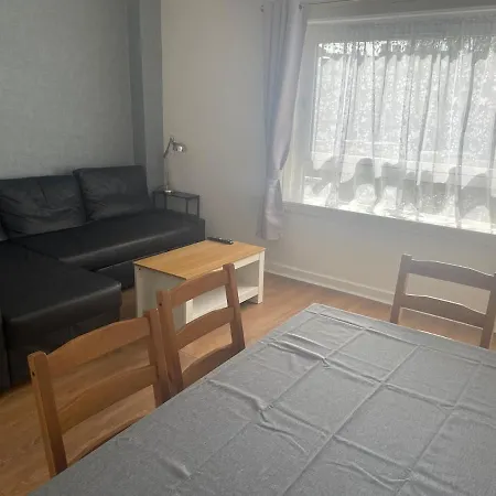 Royal Mile Escape-free Parking