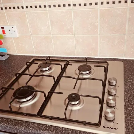 Three Bedroom House 度假居 *