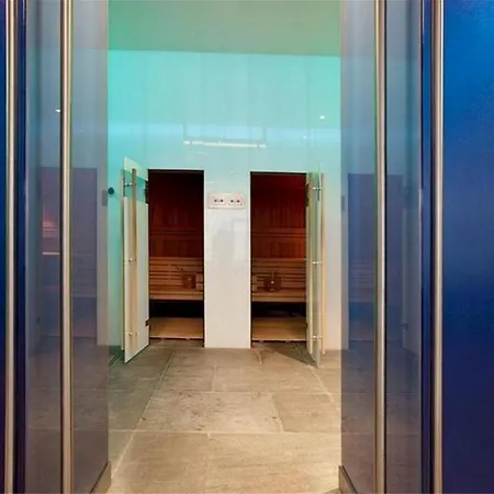 לינה וארוחת בוקר Luxury With Sauna And Private Pool