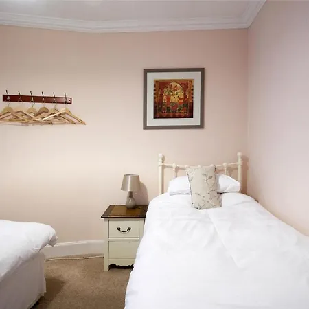 3 Bedroom - Historic Old Town Apartmán