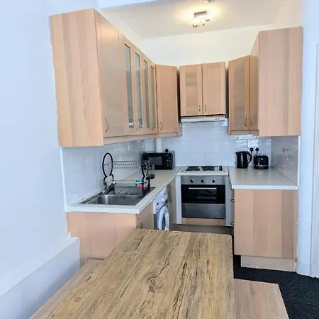 2 Bedroom Flat In