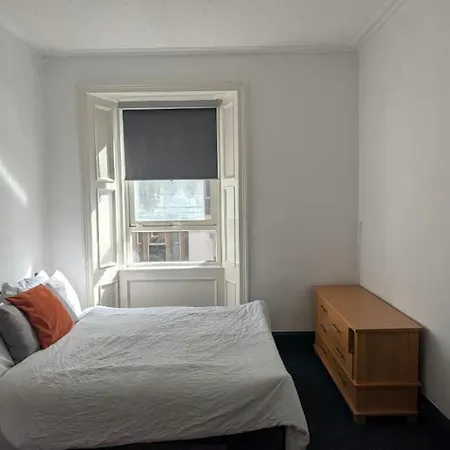 2 Bedroom Flat In
