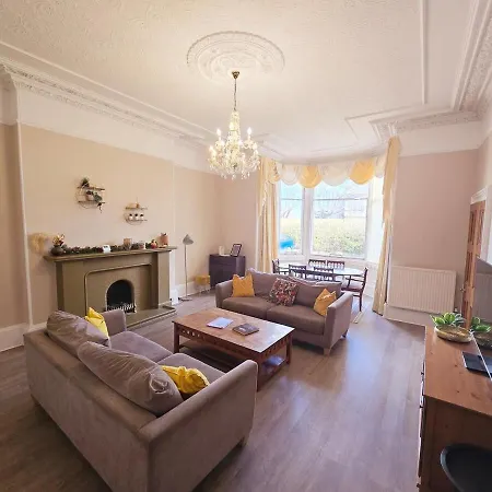 Delightful 4 Bedroom Family In Newington - Craigmillar Park 公寓