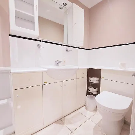 Delightful 4 Bedroom Family In Newington - Craigmillar Park 公寓