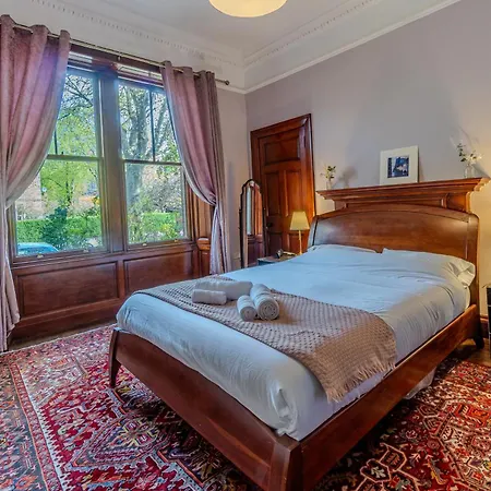 Apartamento Victorian Charm - Lush Garden, Shops And Parking Edimburgo