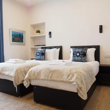 Spacious Luxe 2-bed Near The Centre - Flat 6, Elgin House Edimburgo
