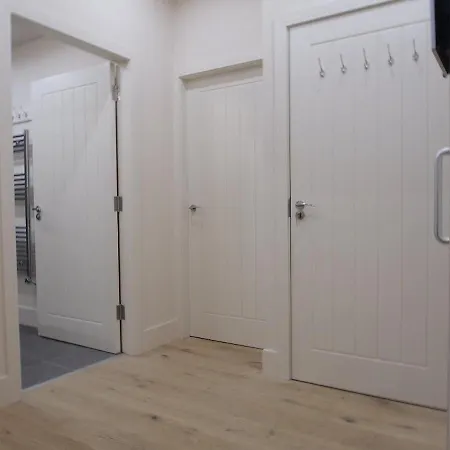 Apartamento Spacious And Modern 2-bed On Easter Road - Flat 3, Elgin House