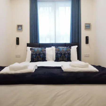 Spacious And Modern 2-bed On Easter Road - Flat 3, Elgin House