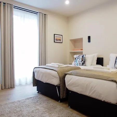 Apartment Spacious And Modern 2-bed On Easter Road - Flat 3, Elgin House