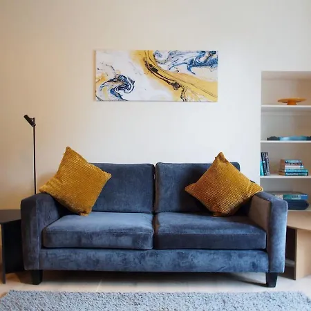 Spacious And Modern 2-bed On Easter Road - Flat 3, Elgin House