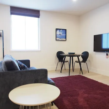 Stylish, Modern On Easter Road - Flat 2, Elgin House