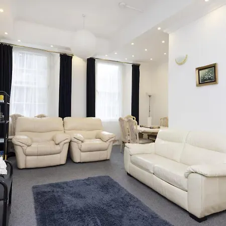 Joivy 3 Bed Flat In Old Town, Close To Grassmarket Apartamento Edimburgo