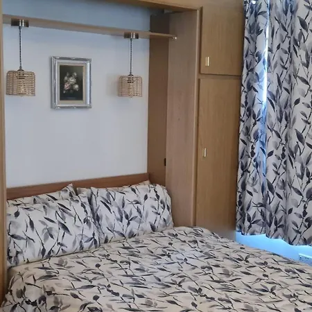 223 Websters Land - Stunning Castle View * 爱丁堡