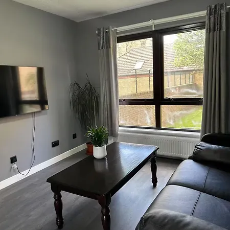 Two Bedroom Flat In Center Apartamento *