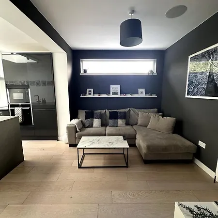 Kaimes Kip Stylish Five Bedroom * Edinburgh
