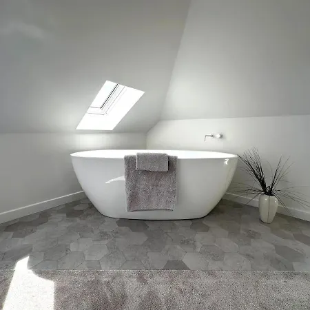 Kaimes Kip Stylish Five Bedroom Feriehus *