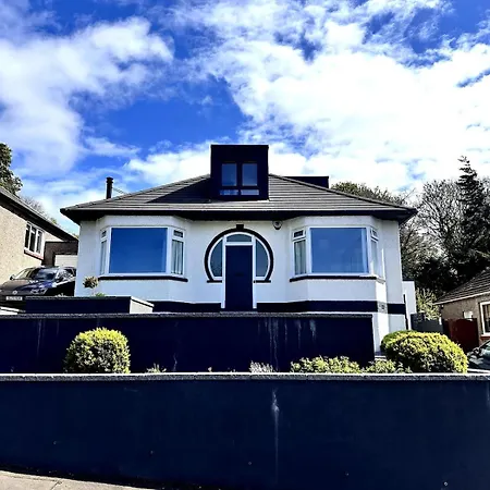 Kaimes Kip Stylish Five Bedroom Feriehus *