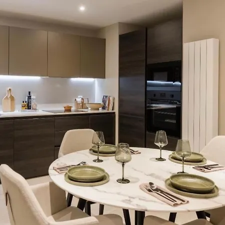 Luxury Stylish Nests In Edinburgh-moda Edynburg