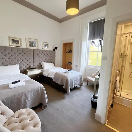 Allison House 17 Гостевой дом Эдинбург