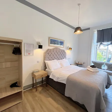 Allison House 17 Гостевой дом 3*