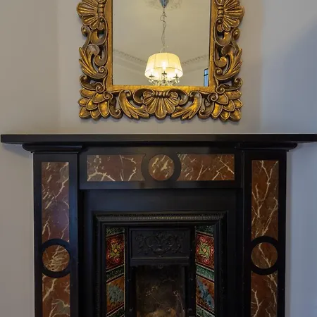 Immaculate One Bedroom Flat In The Centre