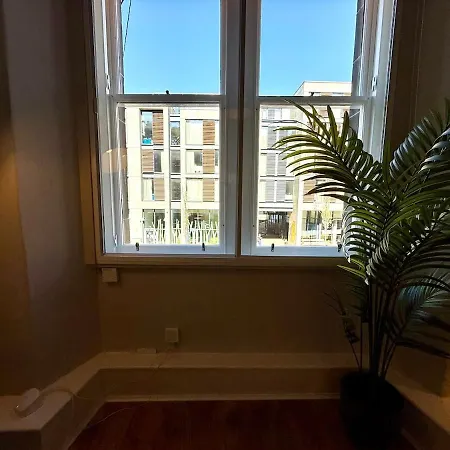 Old Town & Meadows Nest Apartment