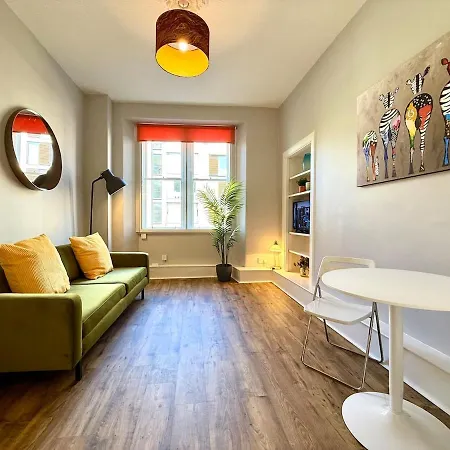 Apartment Old Town & Meadows Nest *