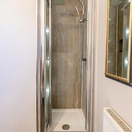 Roseburn Retreat 2b Free Parking *