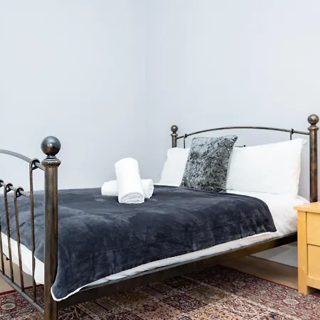 Appartement 3br Next To Stadium Near Airport Sleeps 7 Édimbourg
