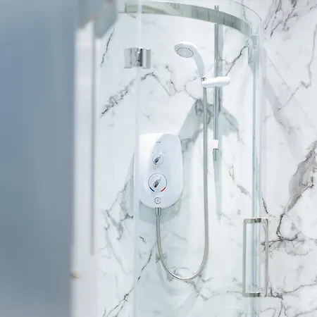 Apartman 3br Next To Stadium Near Airport Sleeps 7 Edinburgh