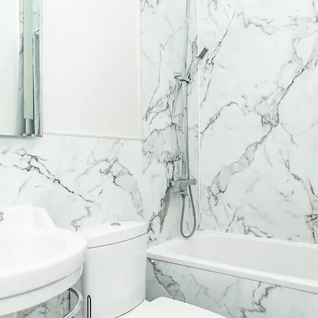 3br Next To Stadium Near Airport Sleeps 7 Édimbourg