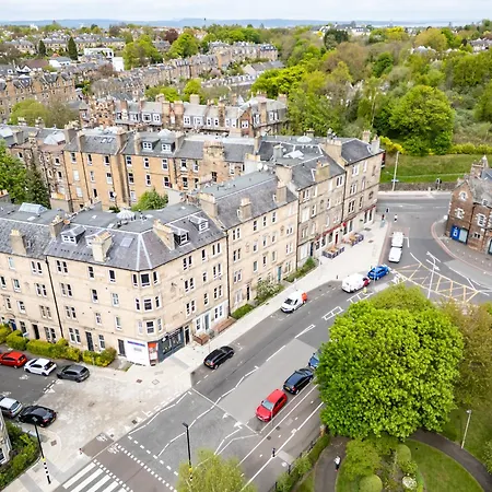 3br Next To Stadium Near Airport Sleeps 7 Apartman *