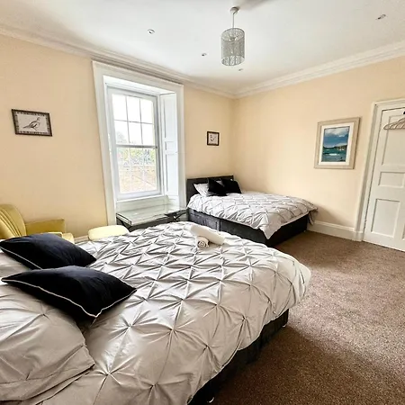 Georgian Luxury - Superfast Wifi - Parking Available Apartment