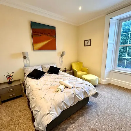 Apartamento Georgian Luxury - Superfast Wifi - Parking Available