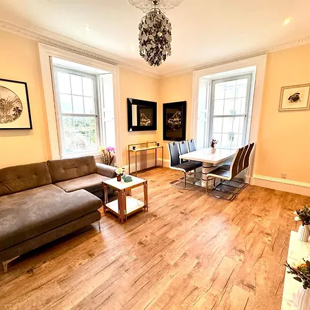 Georgian Luxury - Superfast Wifi - Parking Available * Edinburgh