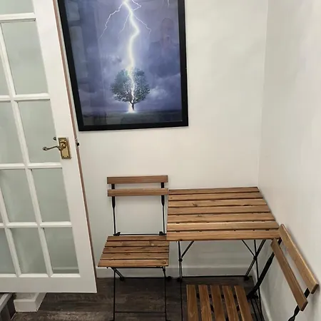 Truly Central, Princes St, Close To Castle Edynburg