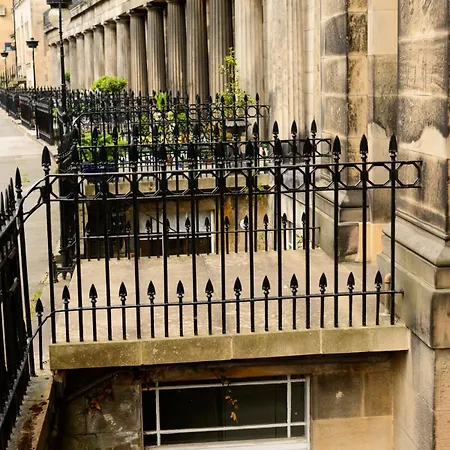 Beautiful Georgian 2 Bedroom Flat * Edimburgo