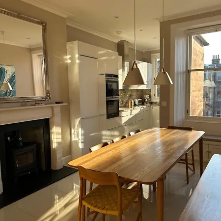 Skylight - Elegant Centre Edimburgo