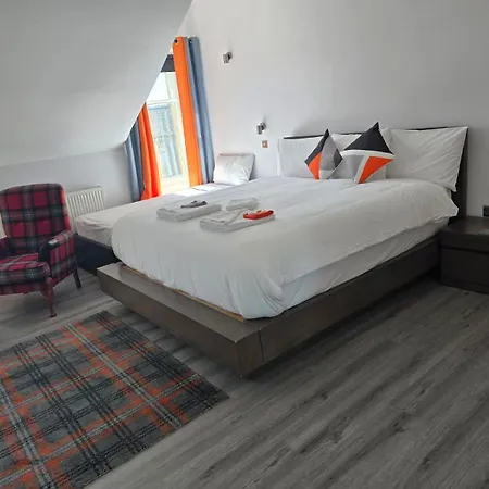 Guest house Mayfield