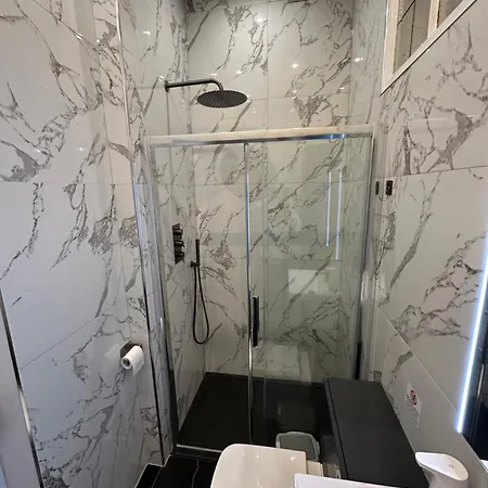 Apartment Stylish 3 Bed 2 Bath Ground Floor Main Door Flat In Marchmont Edinburgh