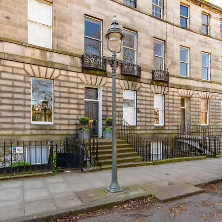 Stunning Flat, New Town, - Perfect Location * Edinburgh