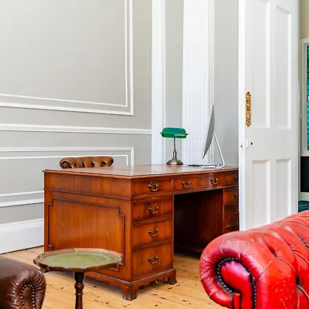 Stunning Flat, New Town, - Perfect Location Appartement *