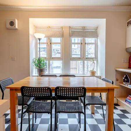 Comfortable Leith Free Parking Daire Edinburgh