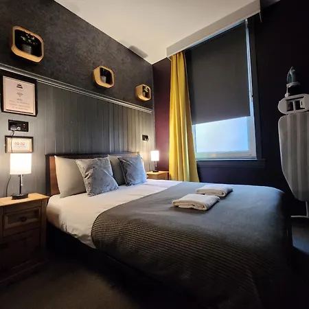 Konukevi Frederick Douglass - In The