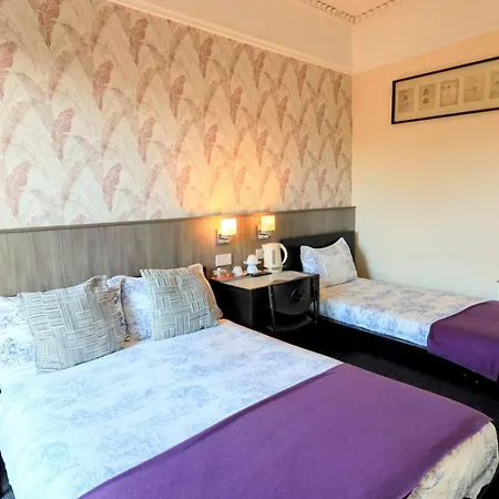 Bed & Breakfast Edinburgh Holiday Guest House