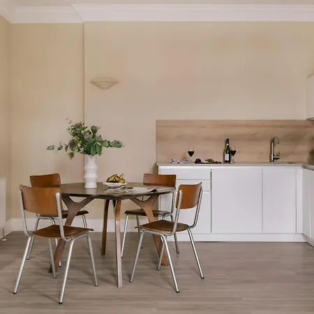 Thistle Royal Garden Апарт-отель Эдинбург