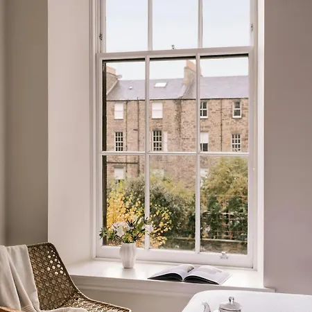 Sonder By Marriott Bonvoy Royal Garden New Town Edinburgh